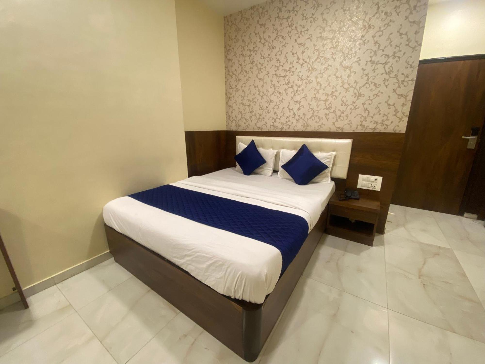 Hotel Ashyana - Near To Grant Road Station Bombay Esterno foto
